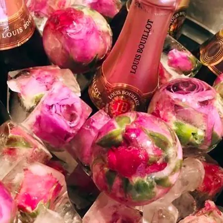 Luxury Gen Collection Hotel